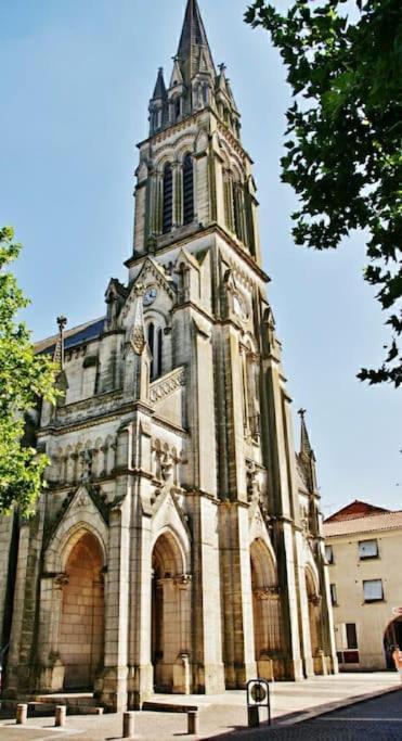 T2 Le Sudiste Valence (Tarn-et-Garonne) Exterior foto