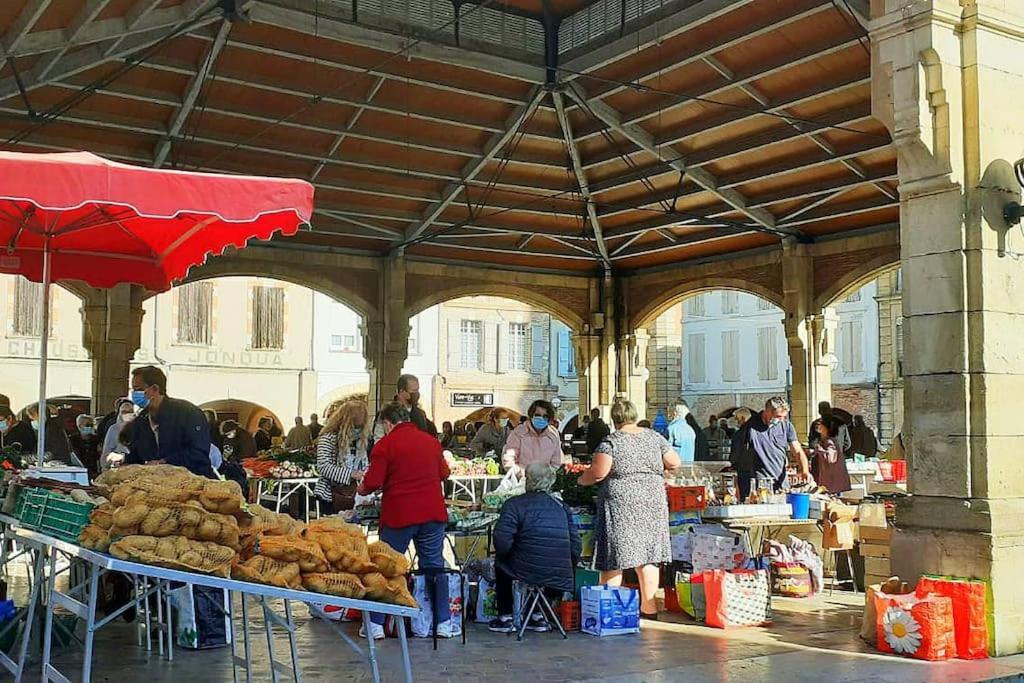 T2 Le Sudiste Valence (Tarn-et-Garonne) Exterior foto